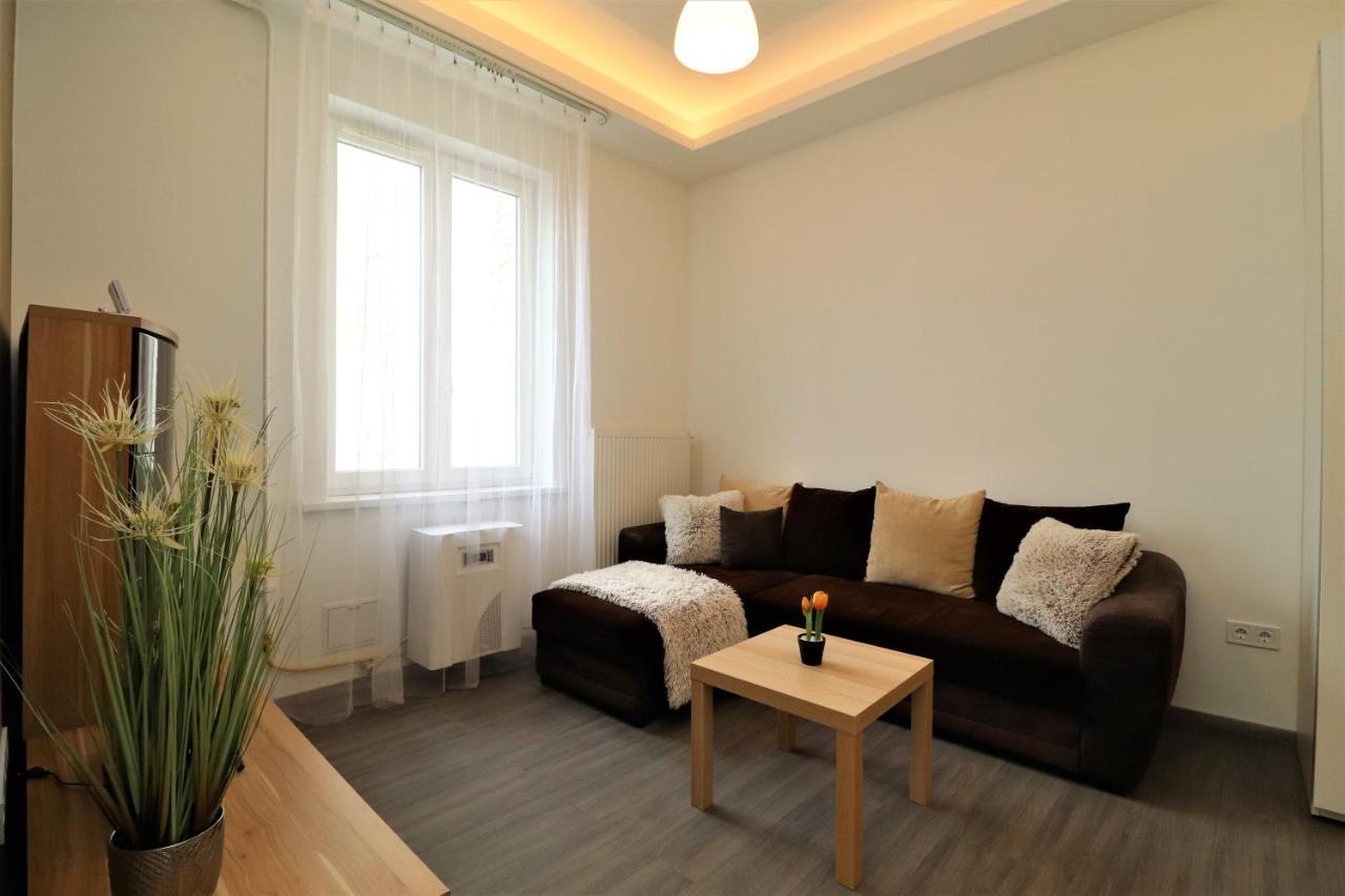 Warm & Welcoming Home Near Margaret Bridge Budapest Exterior photo